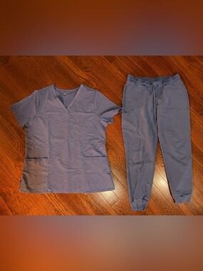 Mandala scrub set in purple